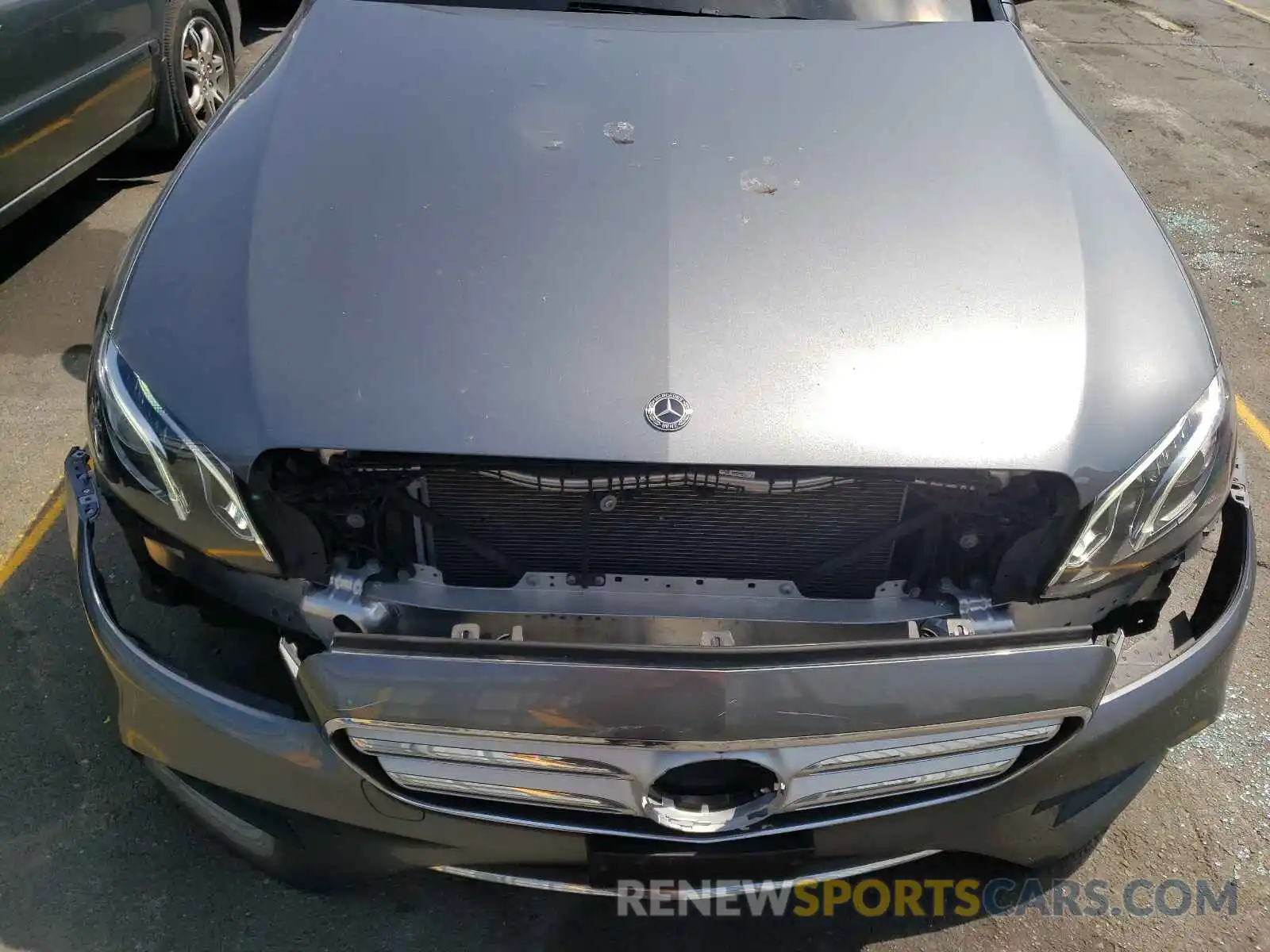 9 Photograph of a damaged car WDDZF4JB7KA524505 MERCEDES-BENZ E-CLASS 2019