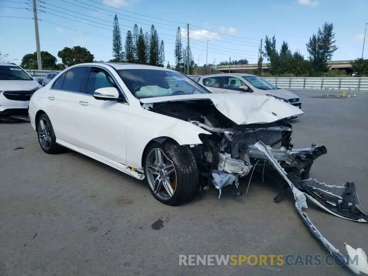 1 Photograph of a damaged car WDDZF4JB7KA548416 MERCEDES-BENZ E-CLASS 2019