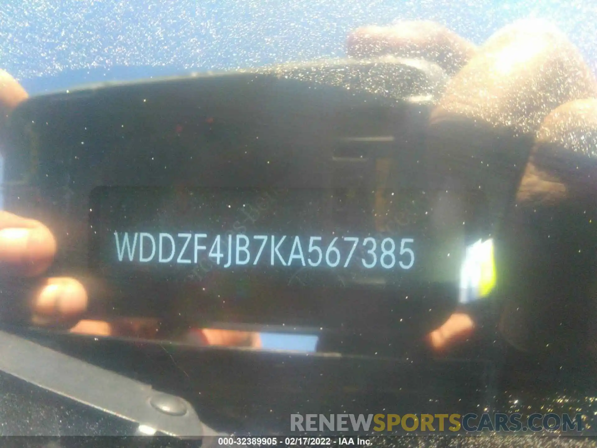 9 Photograph of a damaged car WDDZF4JB7KA567385 MERCEDES-BENZ E-CLASS 2019