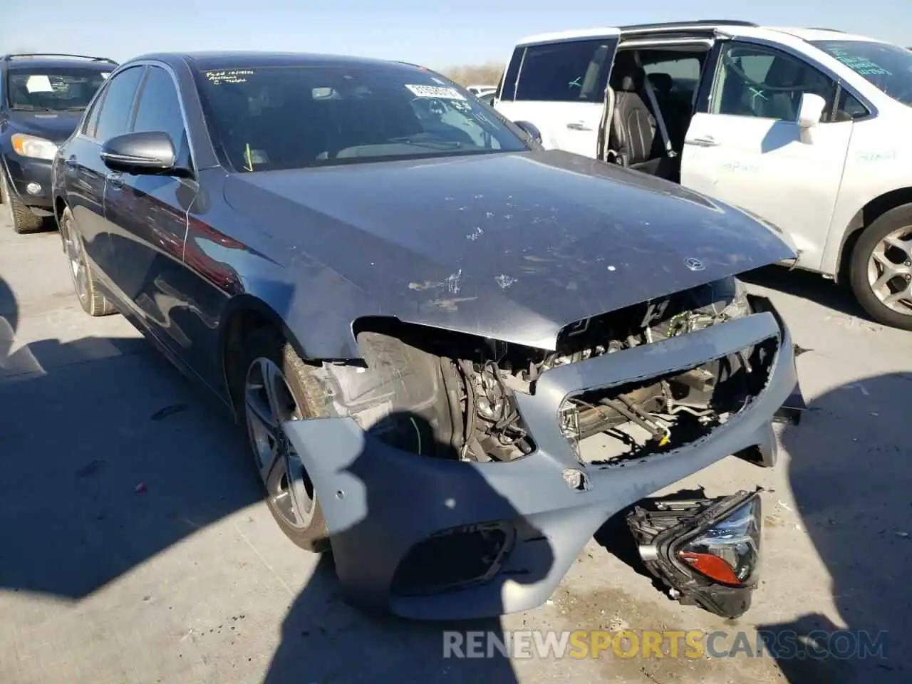 1 Photograph of a damaged car WDDZF4JB7KA570478 MERCEDES-BENZ E-CLASS 2019