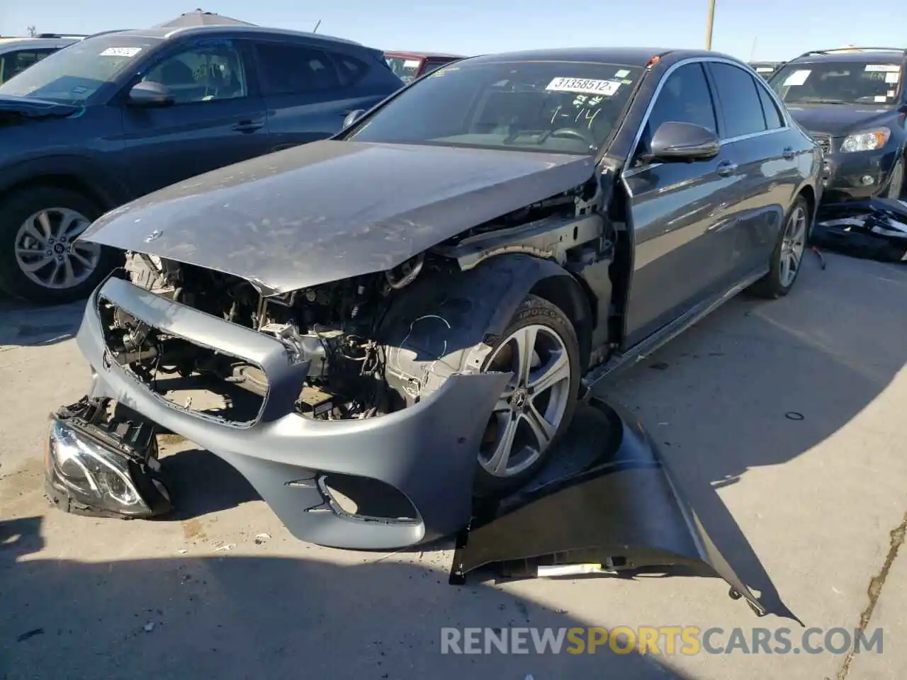 2 Photograph of a damaged car WDDZF4JB7KA570478 MERCEDES-BENZ E-CLASS 2019