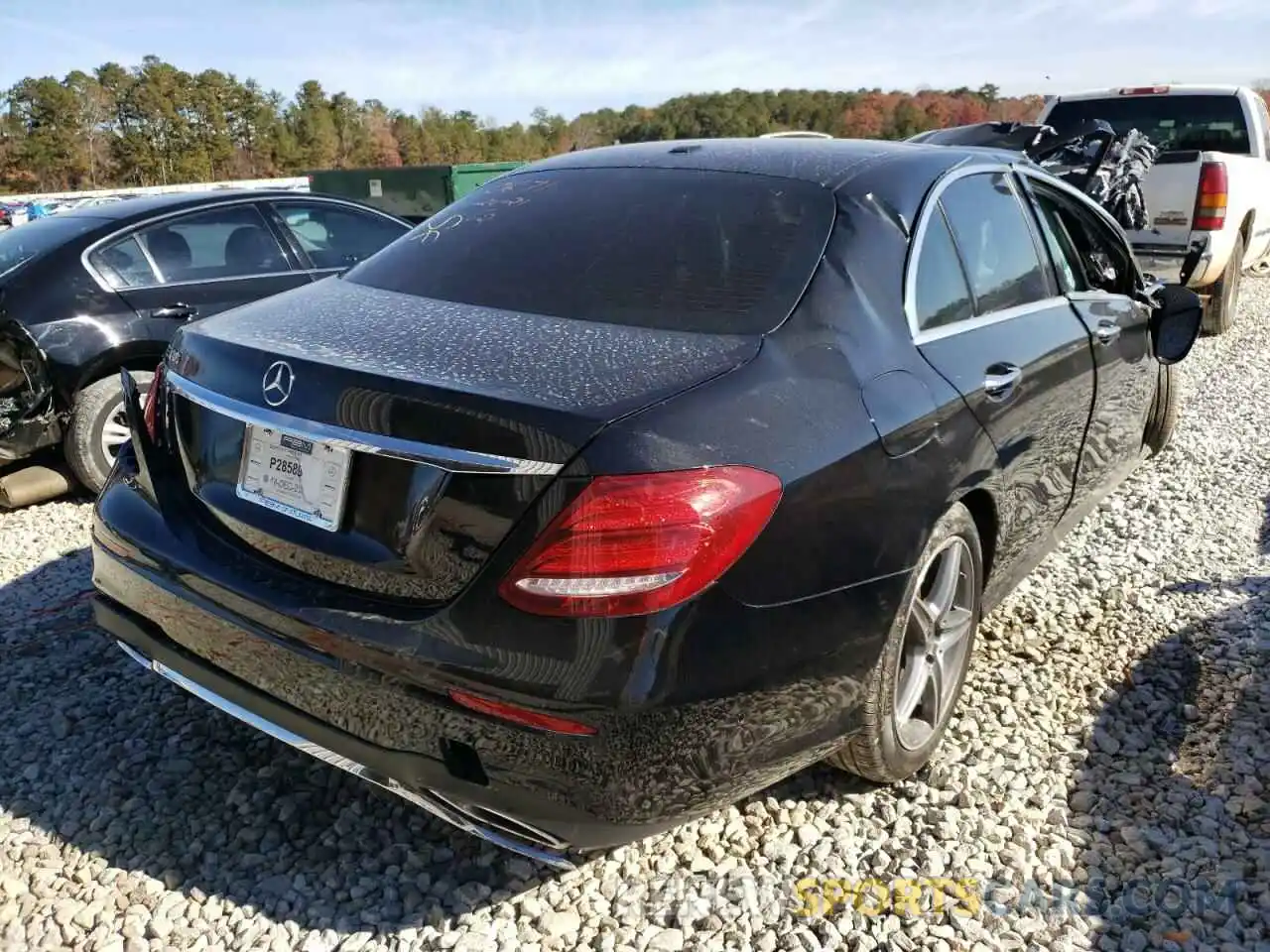 4 Photograph of a damaged car WDDZF4JB7KA580671 MERCEDES-BENZ E-CLASS 2019