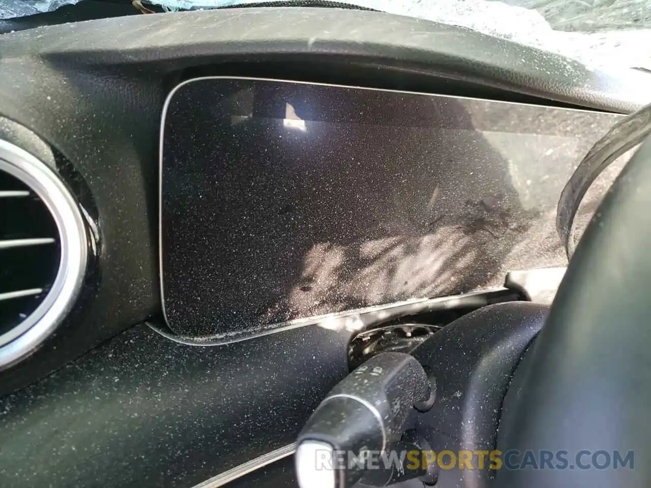 8 Photograph of a damaged car WDDZF4JB7KA580671 MERCEDES-BENZ E-CLASS 2019