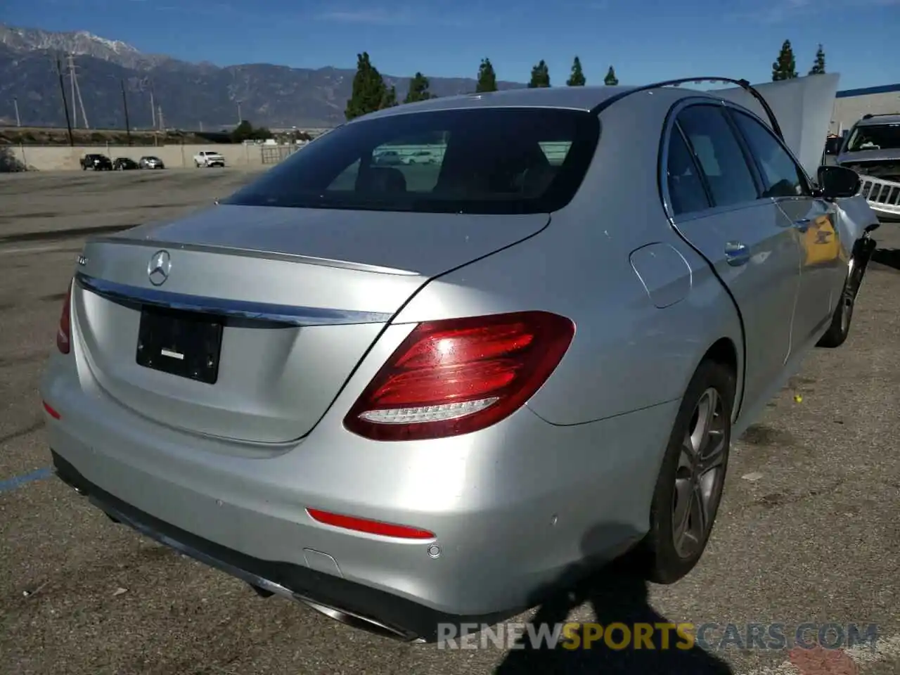 4 Photograph of a damaged car WDDZF4JB7KA623180 MERCEDES-BENZ E-CLASS 2019