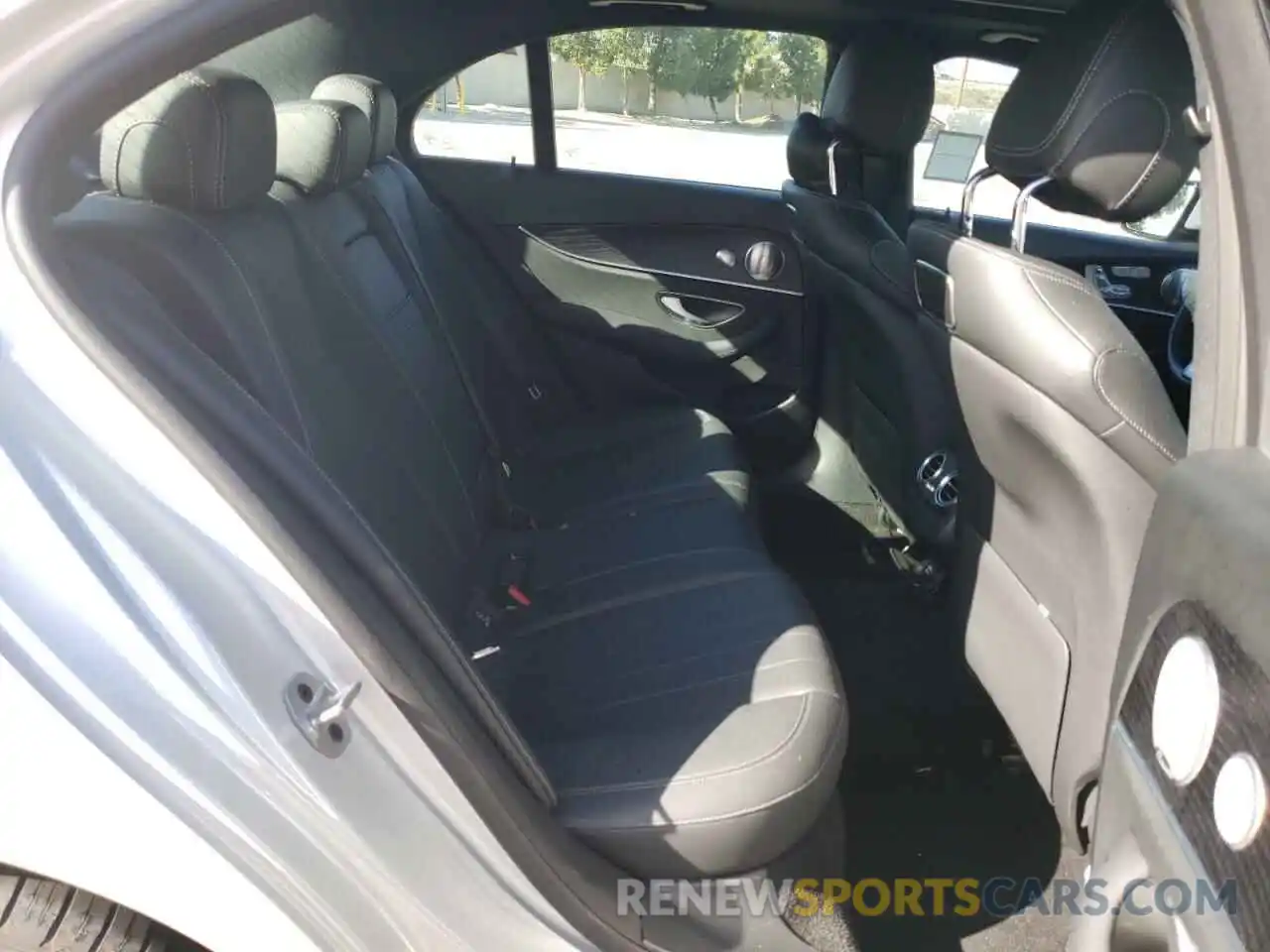 6 Photograph of a damaged car WDDZF4JB7KA623180 MERCEDES-BENZ E-CLASS 2019