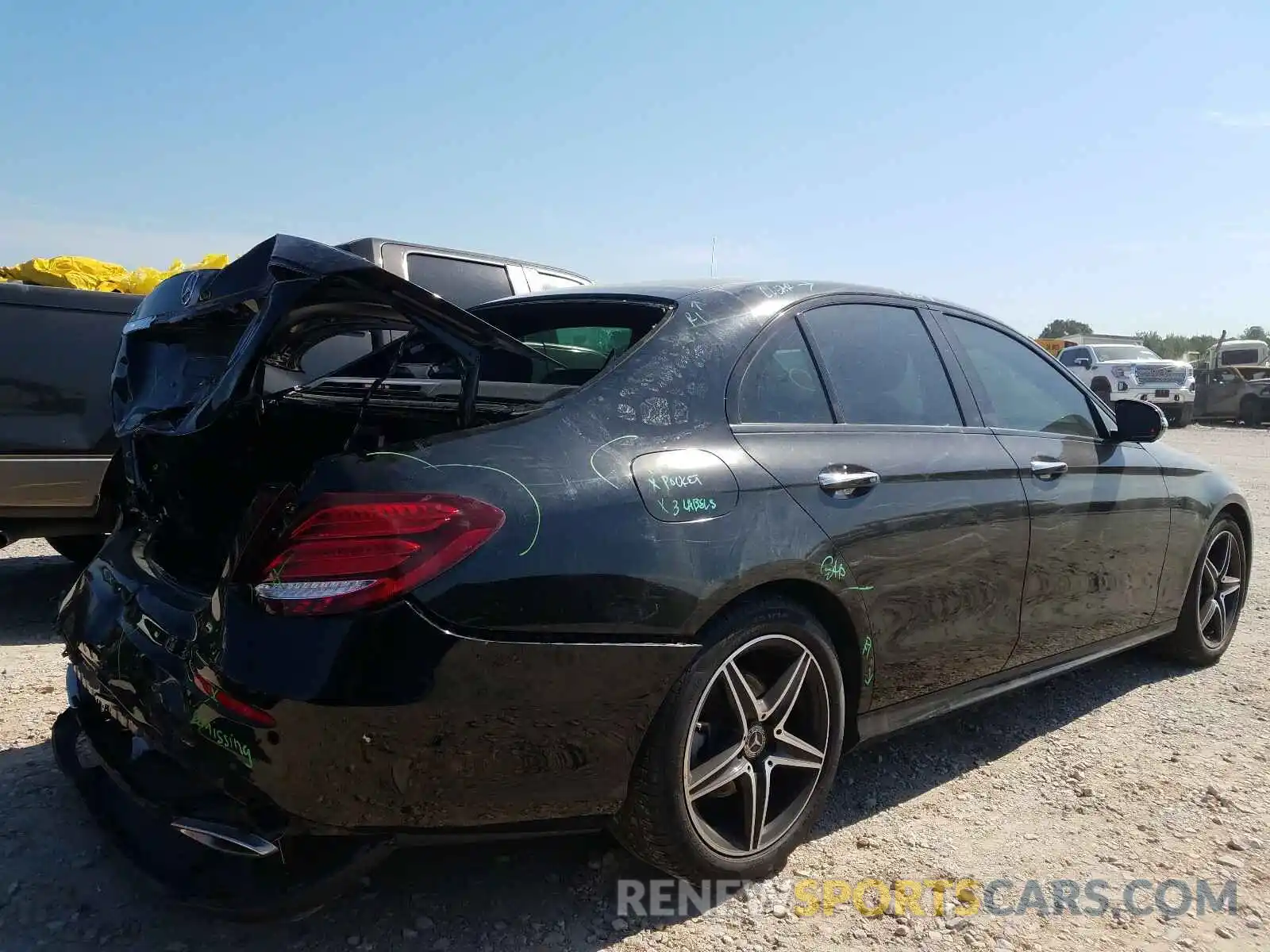 4 Photograph of a damaged car WDDZF4JB7KA625351 MERCEDES-BENZ E CLASS 2019