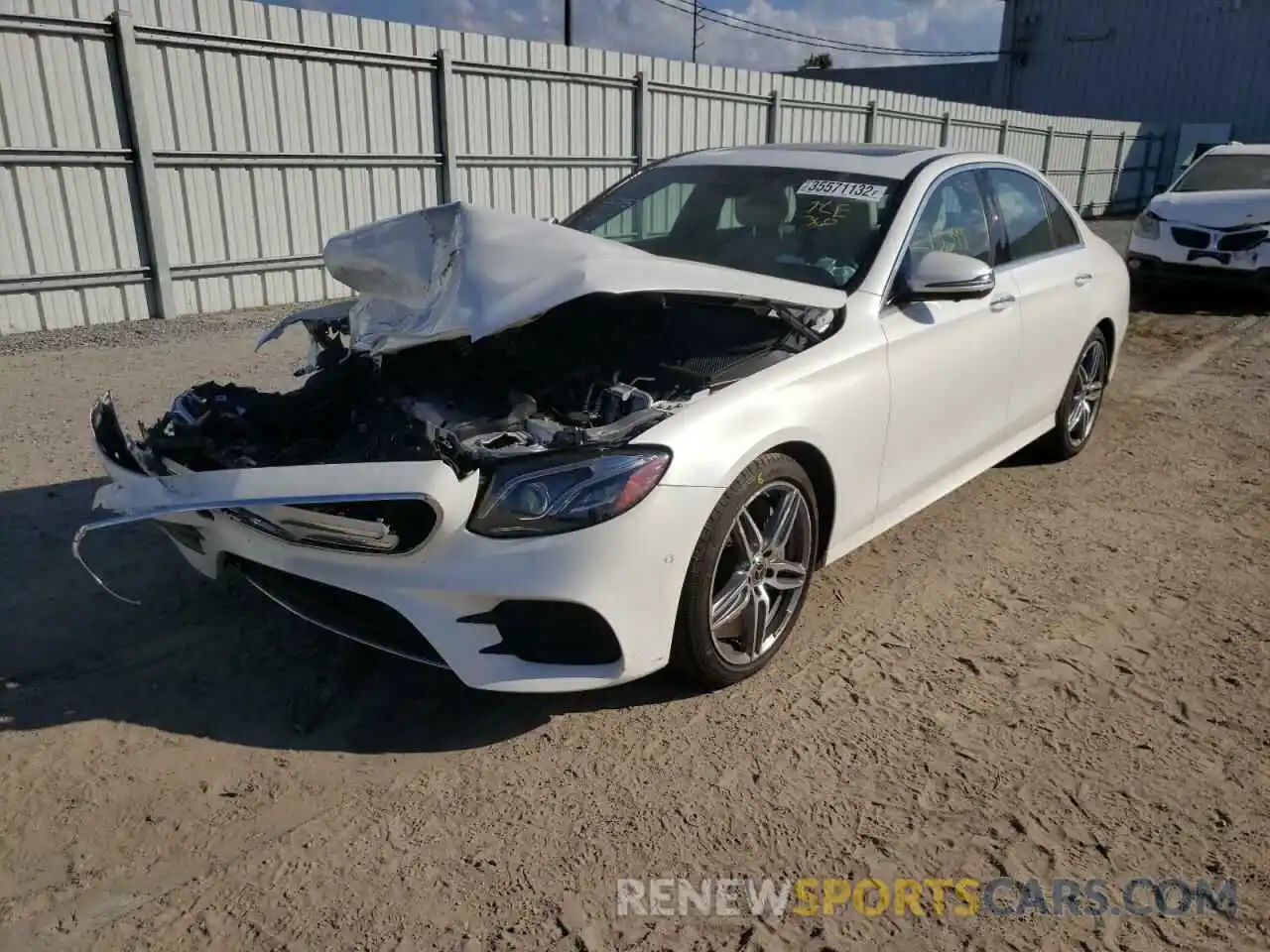 2 Photograph of a damaged car WDDZF4JB7KA670628 MERCEDES-BENZ E-CLASS 2019