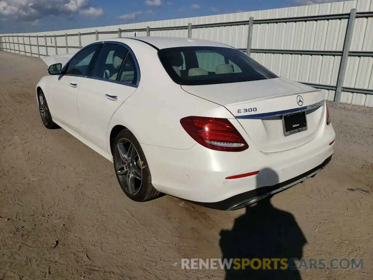 3 Photograph of a damaged car WDDZF4JB7KA670628 MERCEDES-BENZ E-CLASS 2019