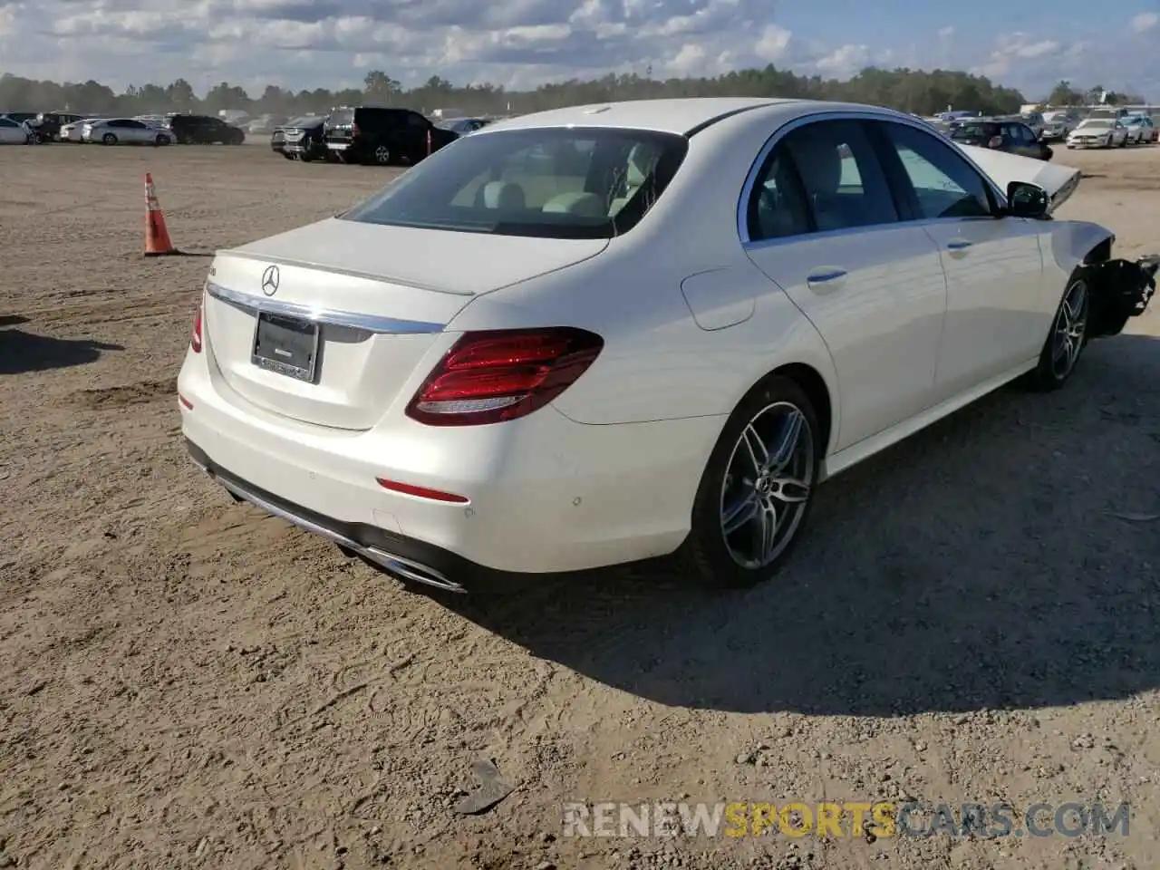 4 Photograph of a damaged car WDDZF4JB7KA670628 MERCEDES-BENZ E-CLASS 2019