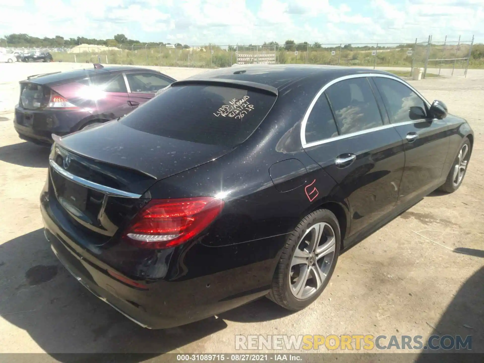 4 Photograph of a damaged car WDDZF4JB8KA489053 MERCEDES-BENZ E-CLASS 2019