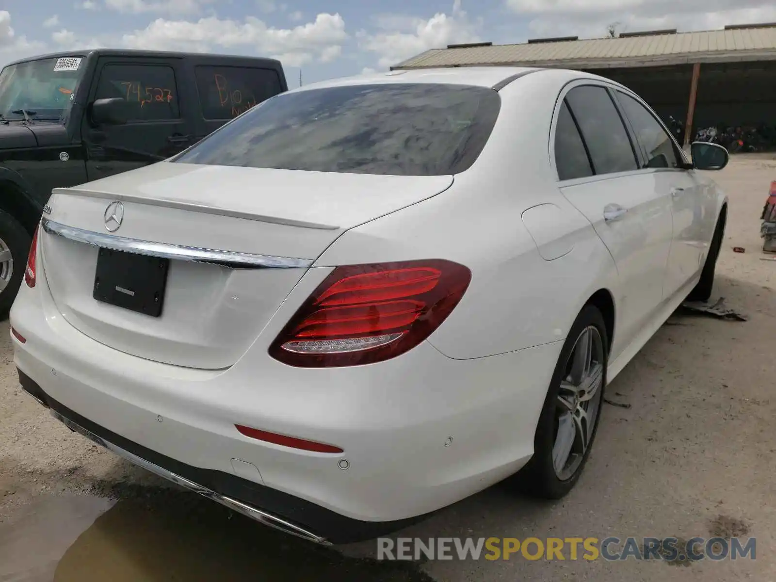 4 Photograph of a damaged car WDDZF4JB8KA525422 MERCEDES-BENZ E-CLASS 2019