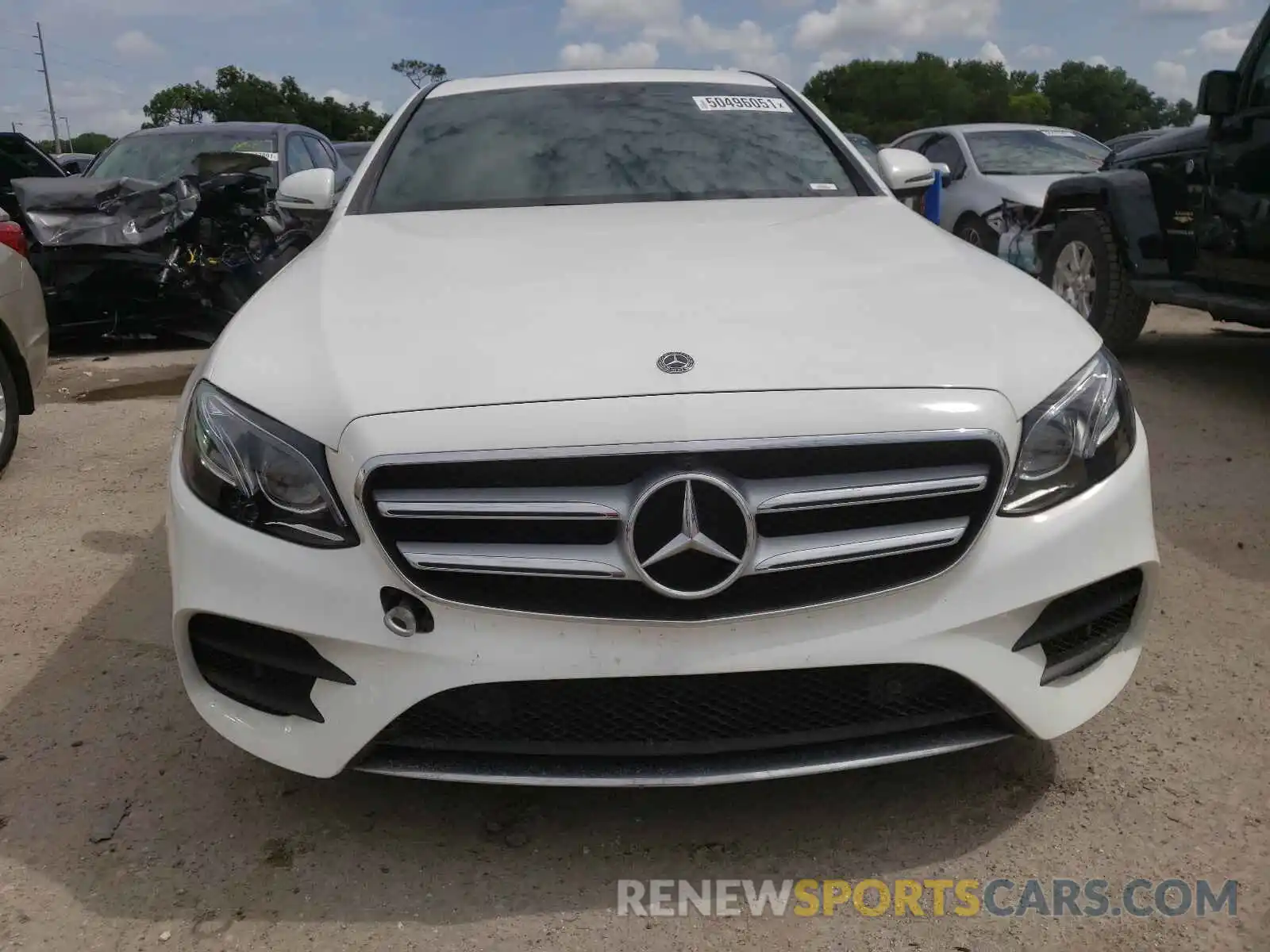 9 Photograph of a damaged car WDDZF4JB8KA525422 MERCEDES-BENZ E-CLASS 2019