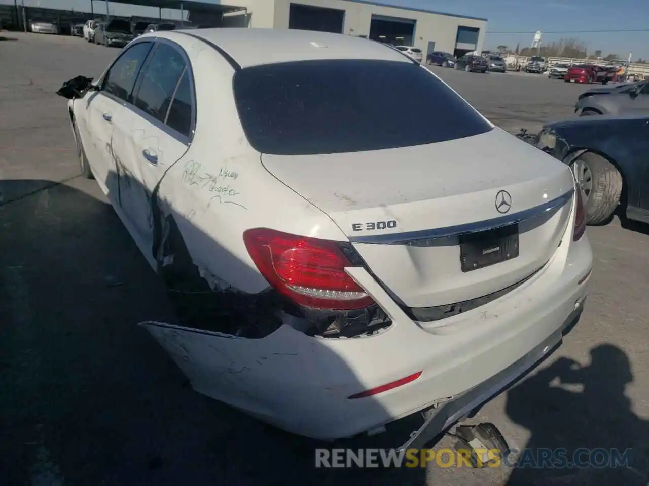 3 Photograph of a damaged car WDDZF4JB8KA526621 MERCEDES-BENZ E-CLASS 2019