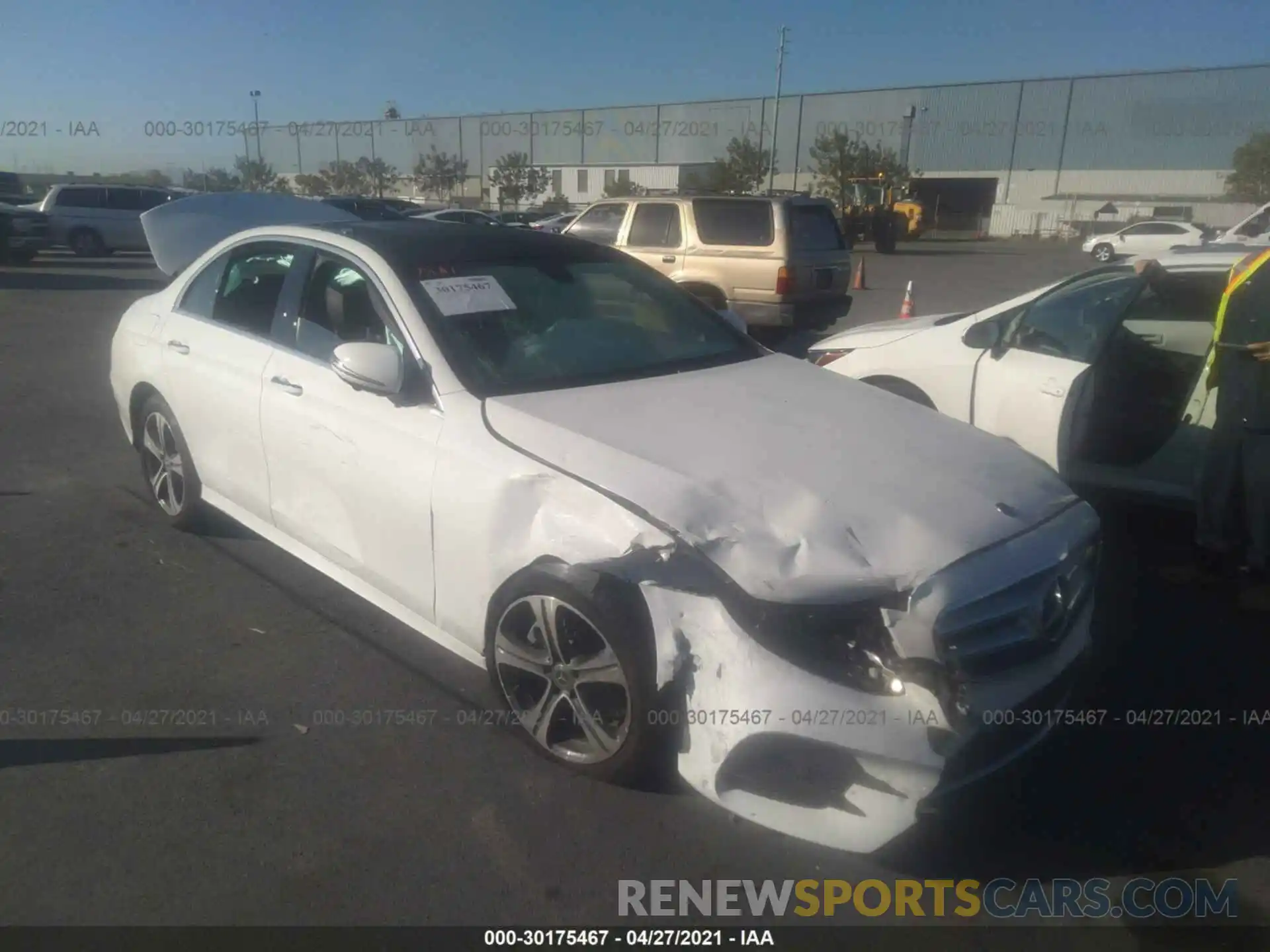 1 Photograph of a damaged car WDDZF4JB8KA535111 MERCEDES-BENZ E-CLASS 2019