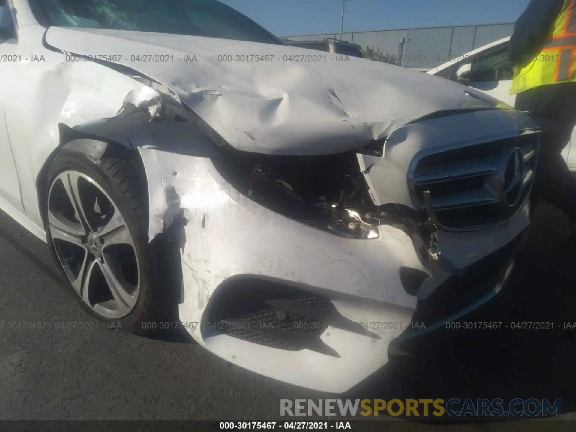 6 Photograph of a damaged car WDDZF4JB8KA535111 MERCEDES-BENZ E-CLASS 2019