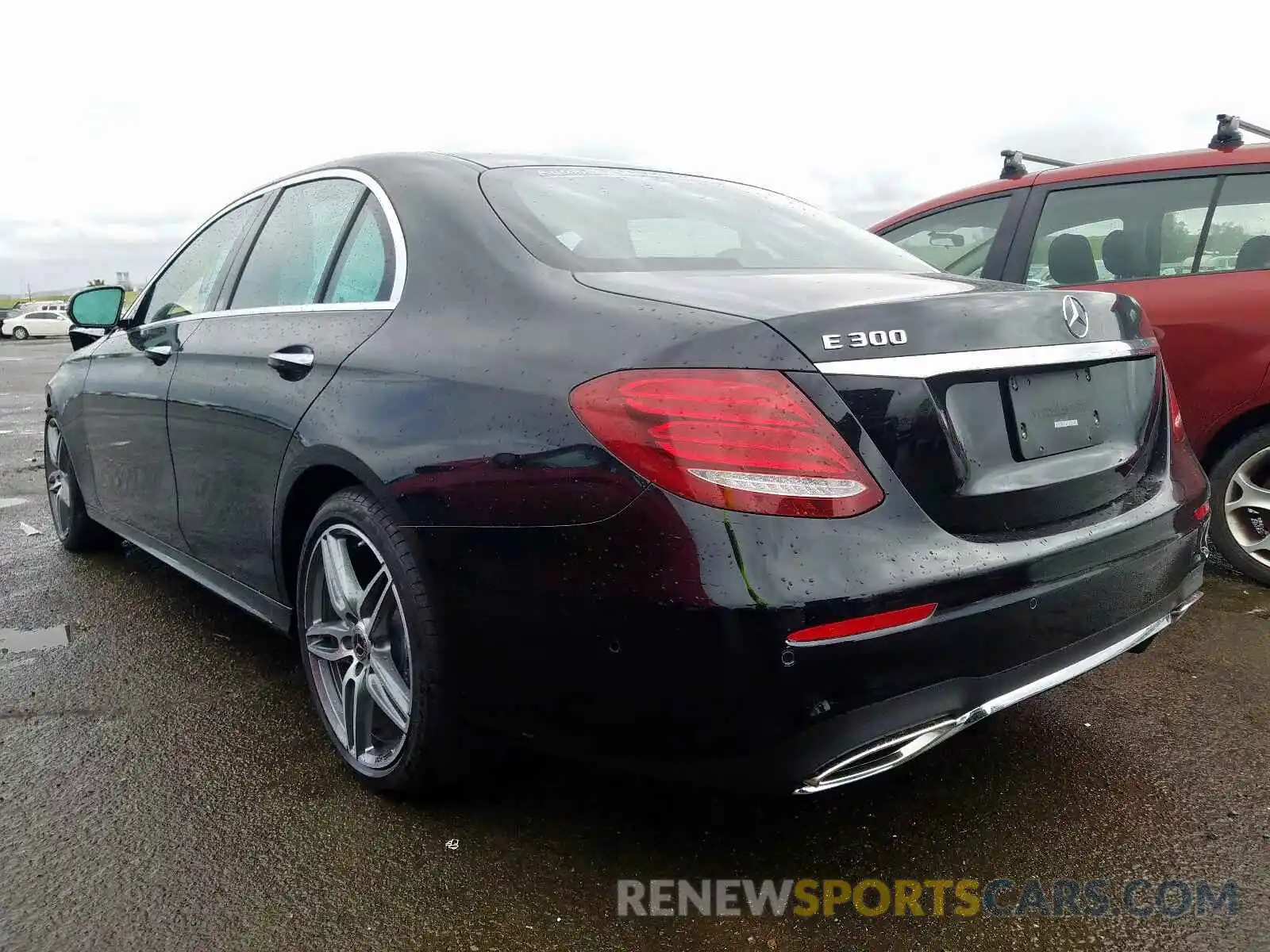 3 Photograph of a damaged car WDDZF4JB8KA563801 MERCEDES-BENZ E CLASS 2019