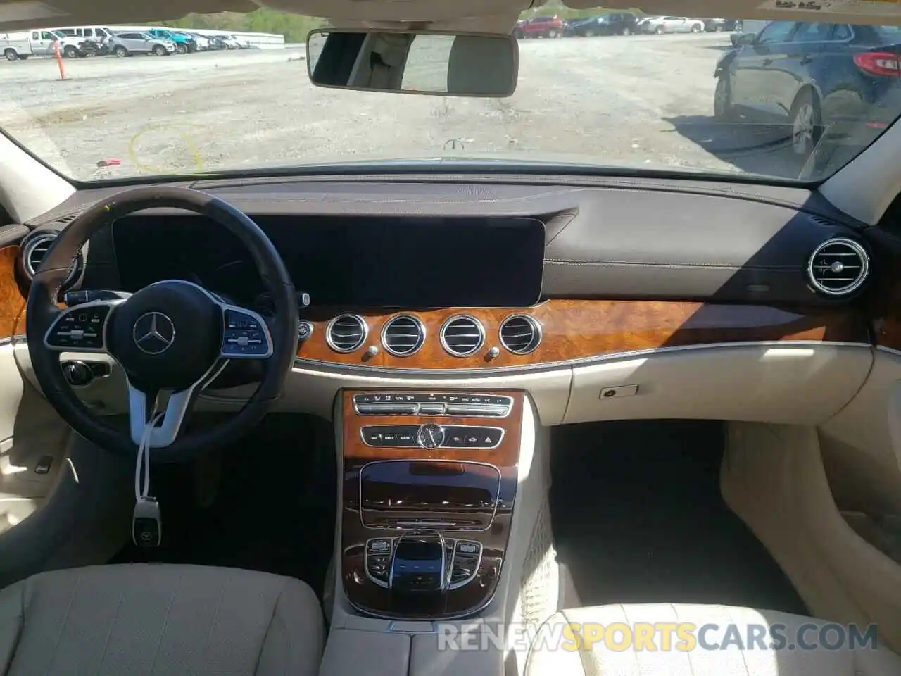 9 Photograph of a damaged car WDDZF4JB8KA588956 MERCEDES-BENZ E-CLASS 2019