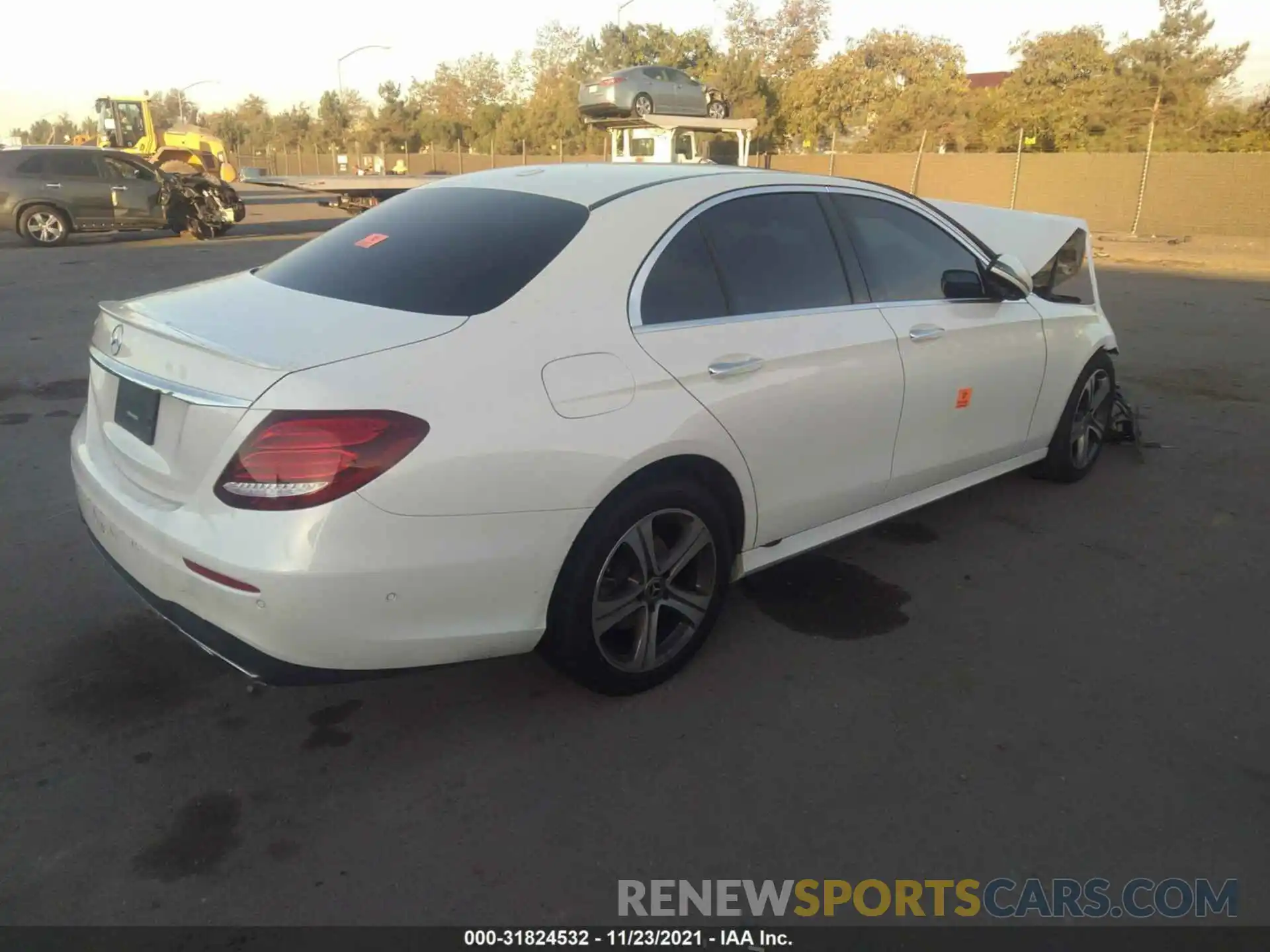 4 Photograph of a damaged car WDDZF4JB8KA603648 MERCEDES-BENZ E-CLASS 2019