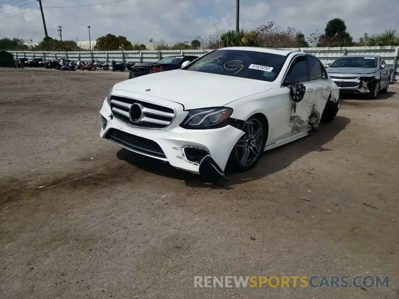 2 Photograph of a damaged car WDDZF4JB8KA625066 MERCEDES-BENZ E-CLASS 2019