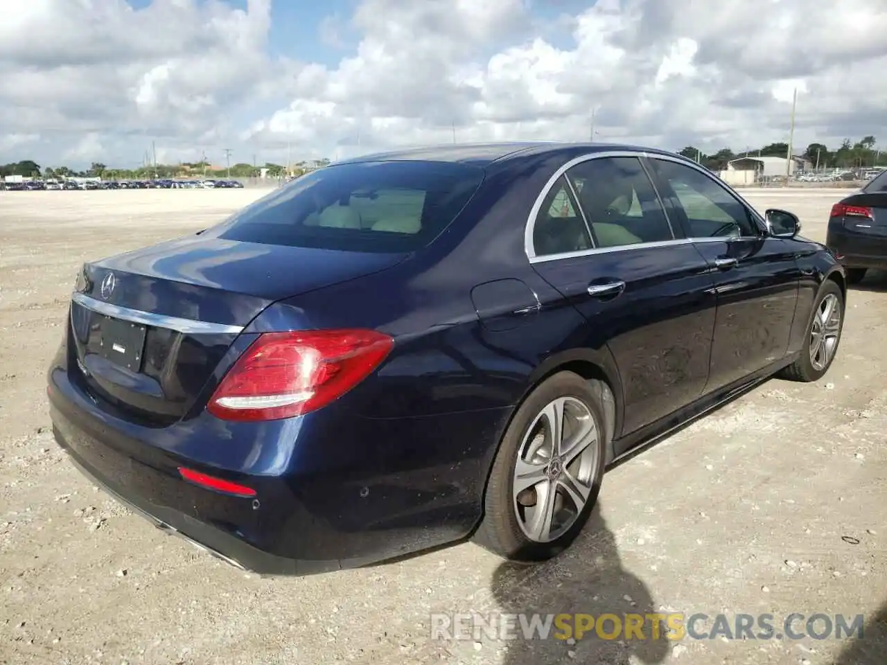 4 Photograph of a damaged car WDDZF4JB8KA627772 MERCEDES-BENZ E-CLASS 2019