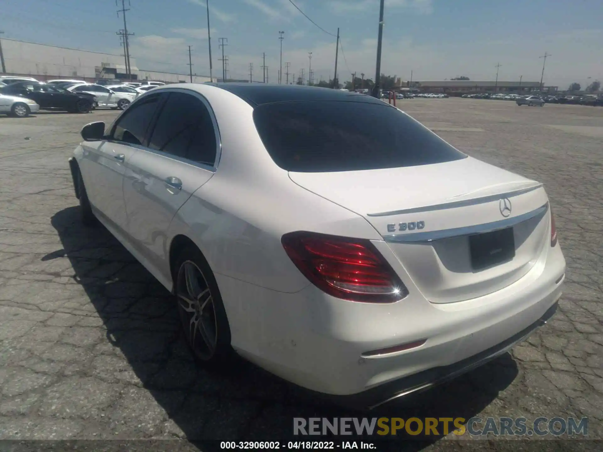 2 Photograph of a damaged car WDDZF4JB8KA631630 MERCEDES-BENZ E-CLASS 2019