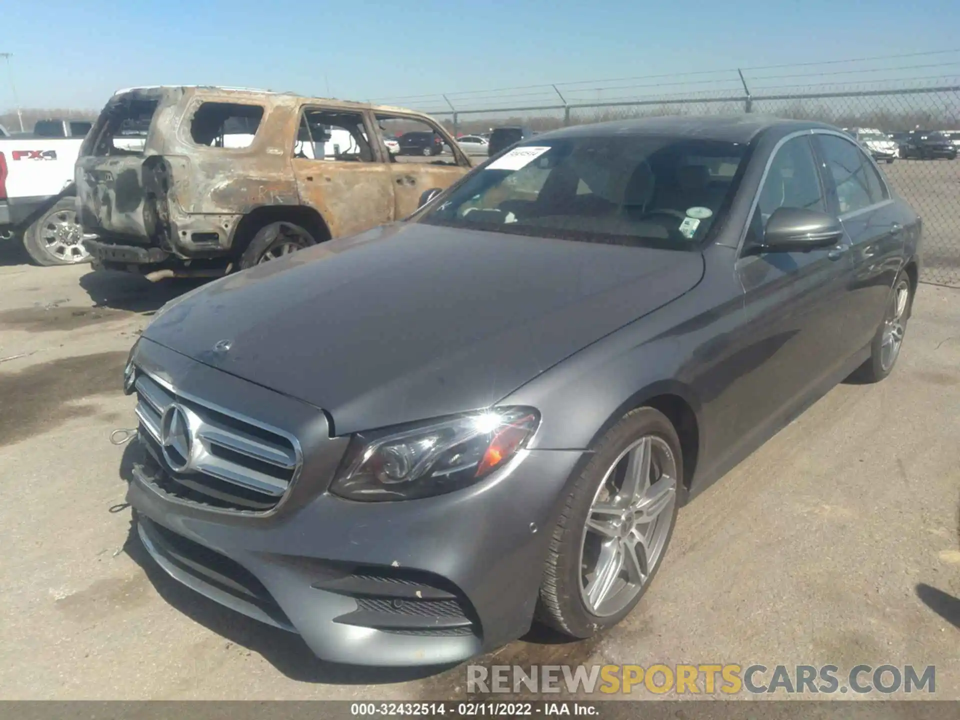 2 Photograph of a damaged car WDDZF4JB9KA509259 MERCEDES-BENZ E-CLASS 2019