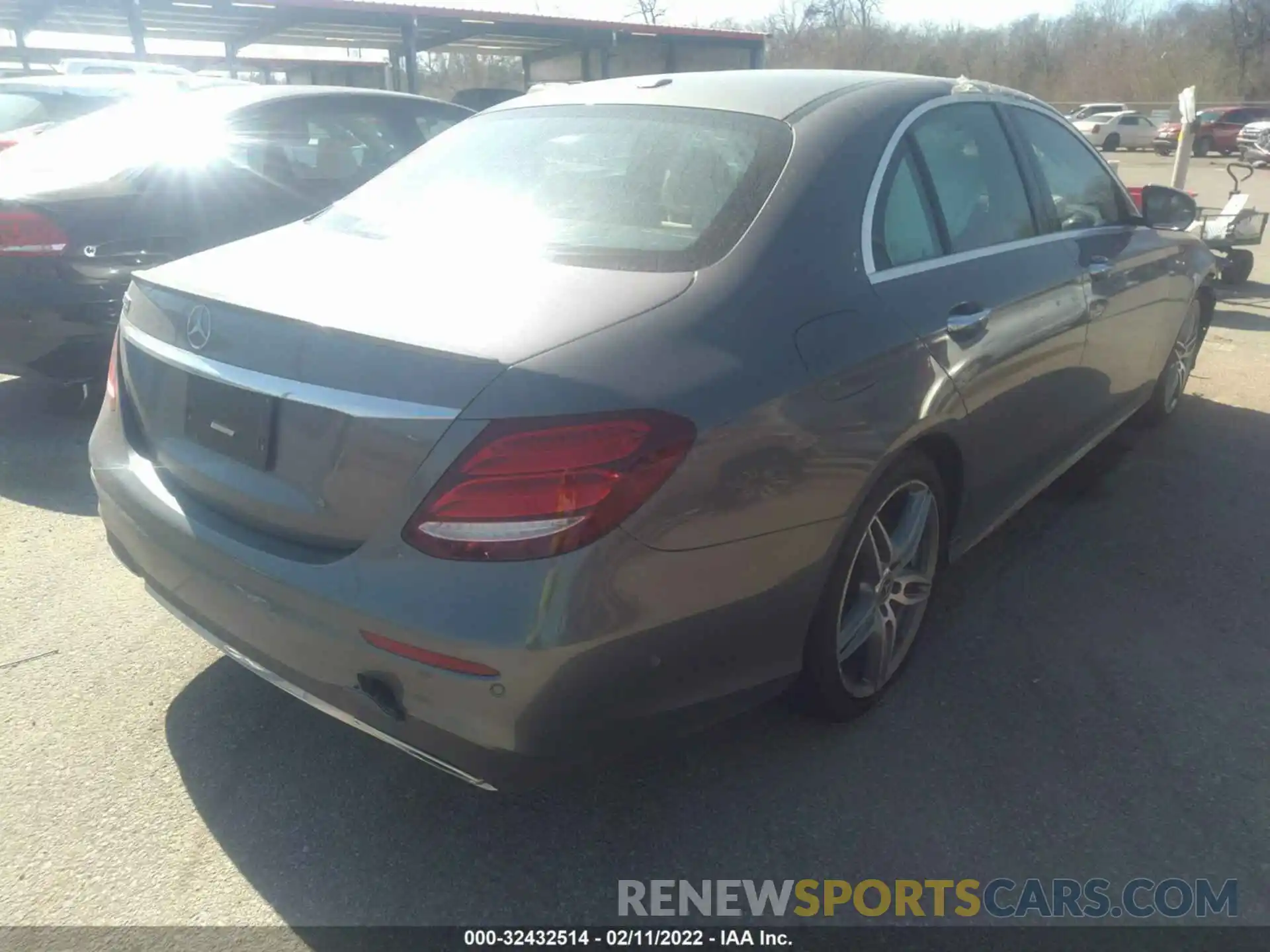 4 Photograph of a damaged car WDDZF4JB9KA509259 MERCEDES-BENZ E-CLASS 2019