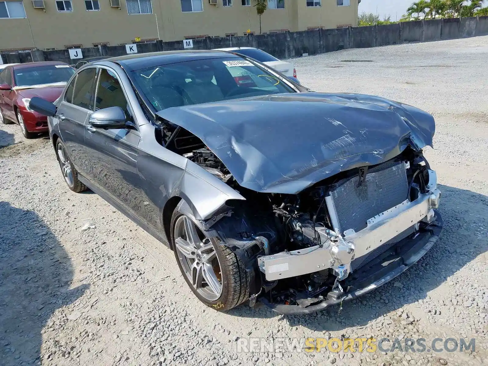 1 Photograph of a damaged car WDDZF4JB9KA510363 MERCEDES-BENZ E CLASS 2019