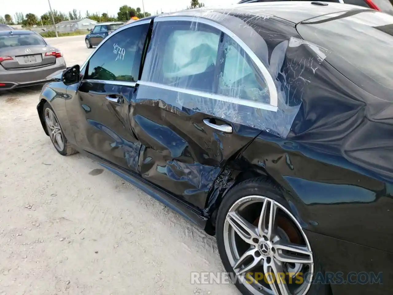 9 Photograph of a damaged car WDDZF4JB9KA516633 MERCEDES-BENZ E-CLASS 2019