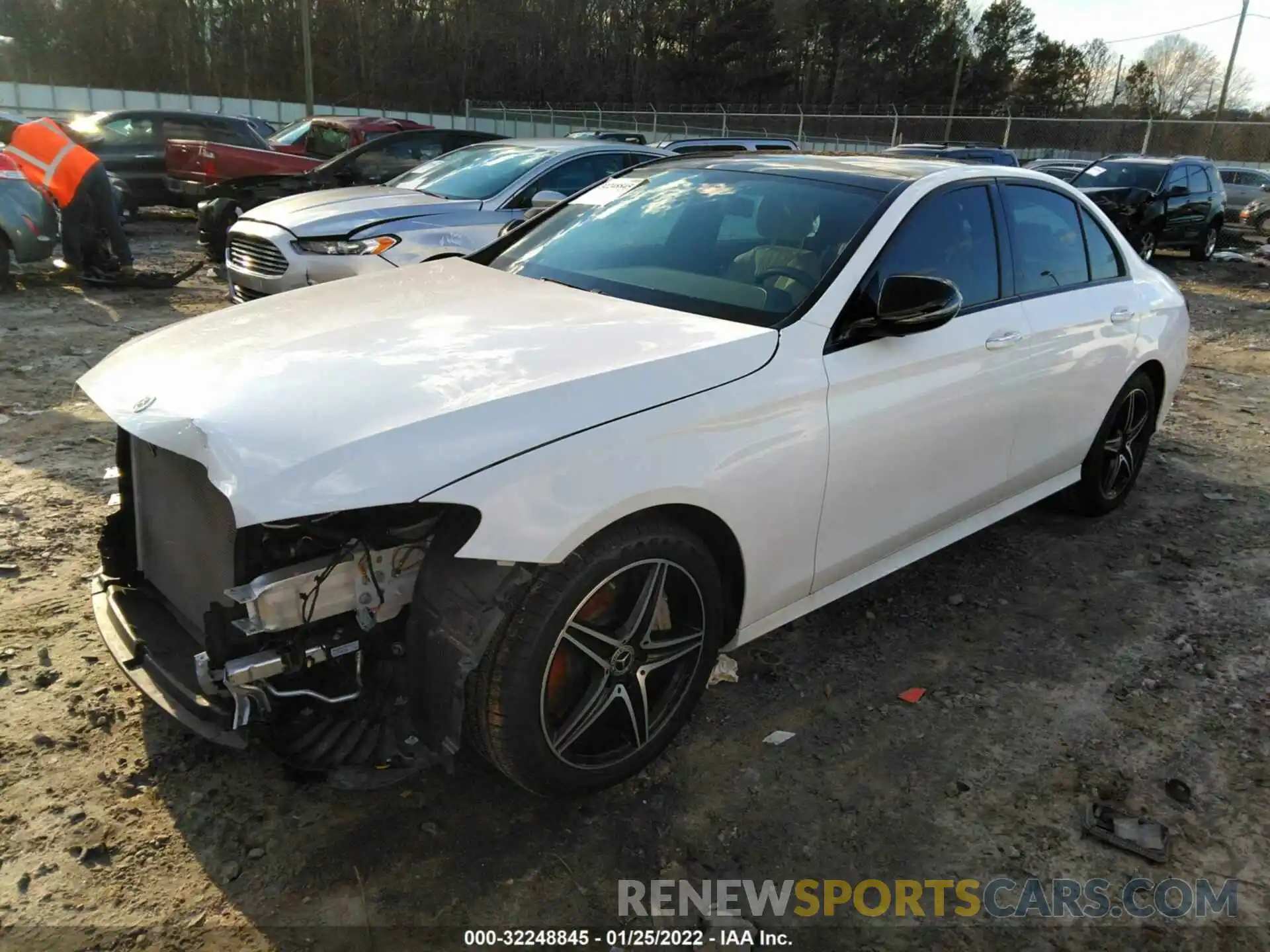 2 Photograph of a damaged car WDDZF4JB9KA525123 MERCEDES-BENZ E-CLASS 2019