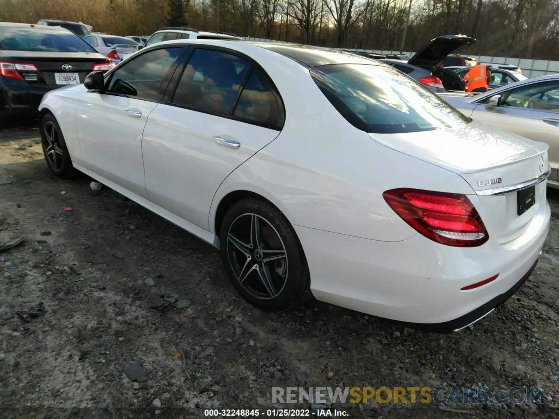 3 Photograph of a damaged car WDDZF4JB9KA525123 MERCEDES-BENZ E-CLASS 2019