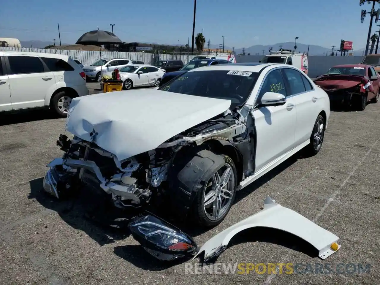 2 Photograph of a damaged car WDDZF4JB9KA529480 MERCEDES-BENZ E-CLASS 2019