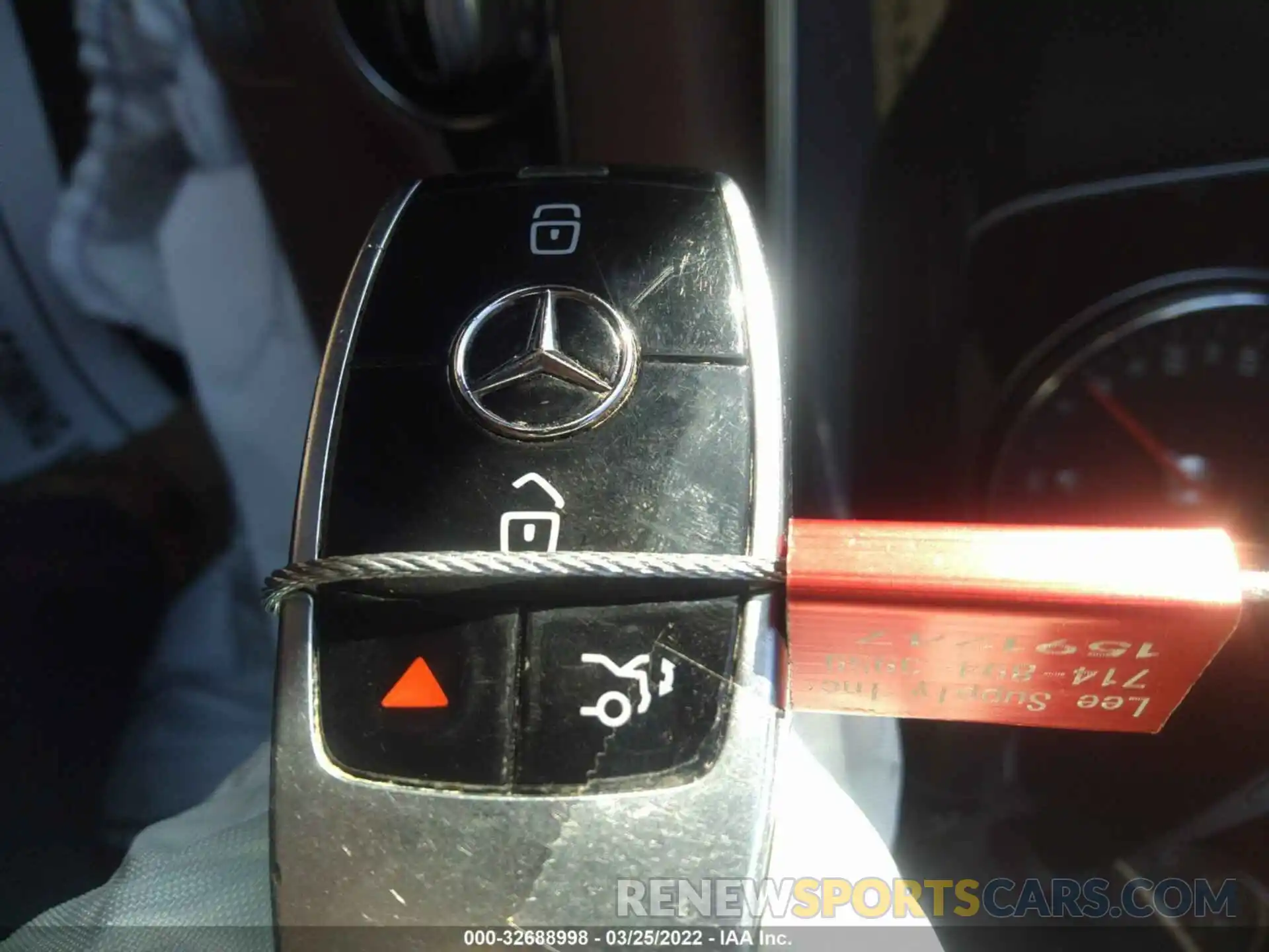 11 Photograph of a damaged car WDDZF4JB9KA543959 MERCEDES-BENZ E-CLASS 2019