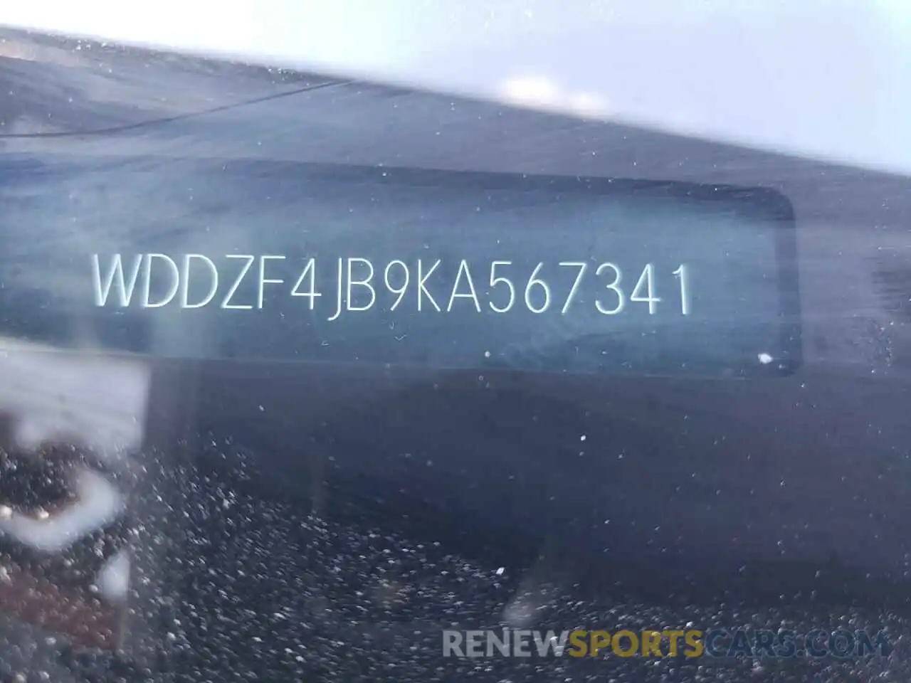 10 Photograph of a damaged car WDDZF4JB9KA567341 MERCEDES-BENZ E-CLASS 2019