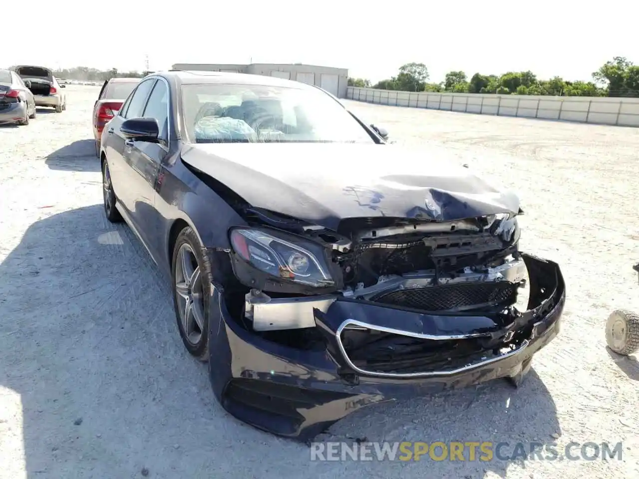 1 Photograph of a damaged car WDDZF4JB9KA592935 MERCEDES-BENZ E-CLASS 2019