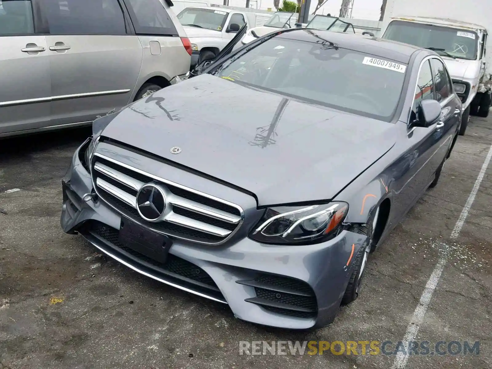 2 Photograph of a damaged car WDDZF4JB9KA600807 MERCEDES-BENZ E CLASS 2019