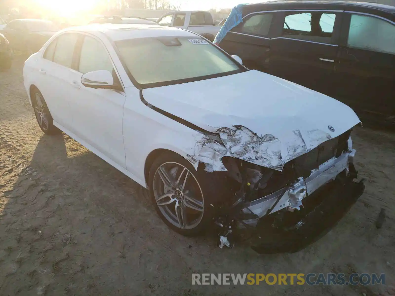 1 Photograph of a damaged car WDDZF4JB9KA606669 MERCEDES-BENZ E CLASS 2019