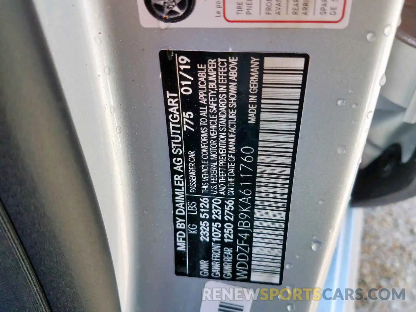 10 Photograph of a damaged car WDDZF4JB9KA611760 MERCEDES-BENZ E CLASS 2019