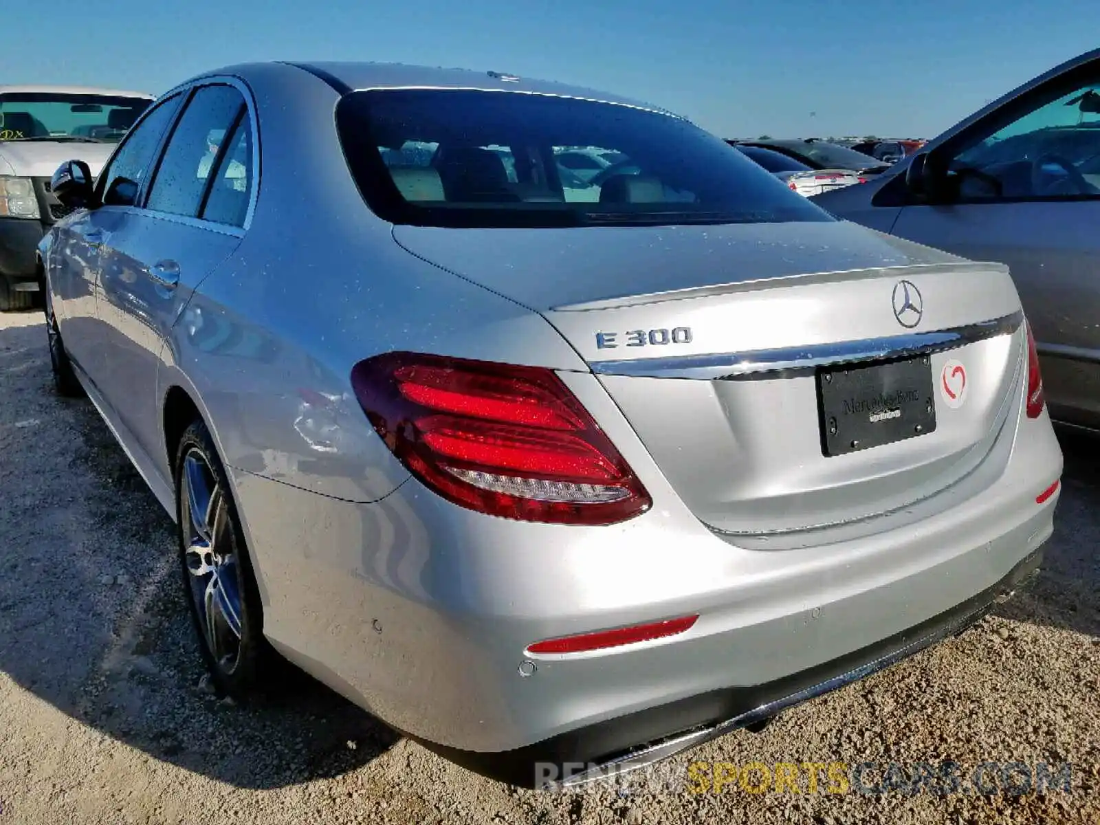 3 Photograph of a damaged car WDDZF4JB9KA611760 MERCEDES-BENZ E CLASS 2019