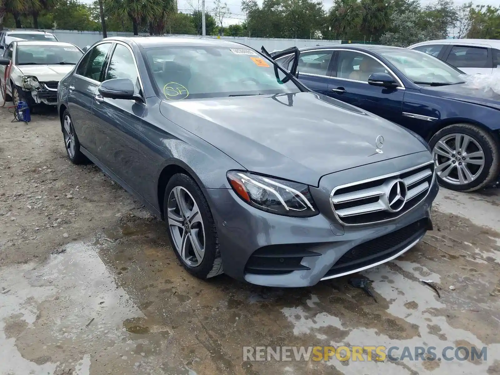 1 Photograph of a damaged car WDDZF4JB9KA639641 MERCEDES-BENZ E CLASS 2019