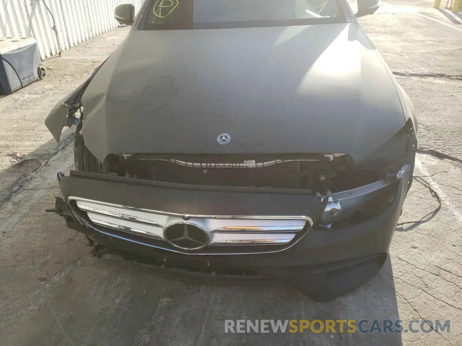 9 Photograph of a damaged car WDDZF4JB9KA646508 MERCEDES-BENZ E CLASS 2019