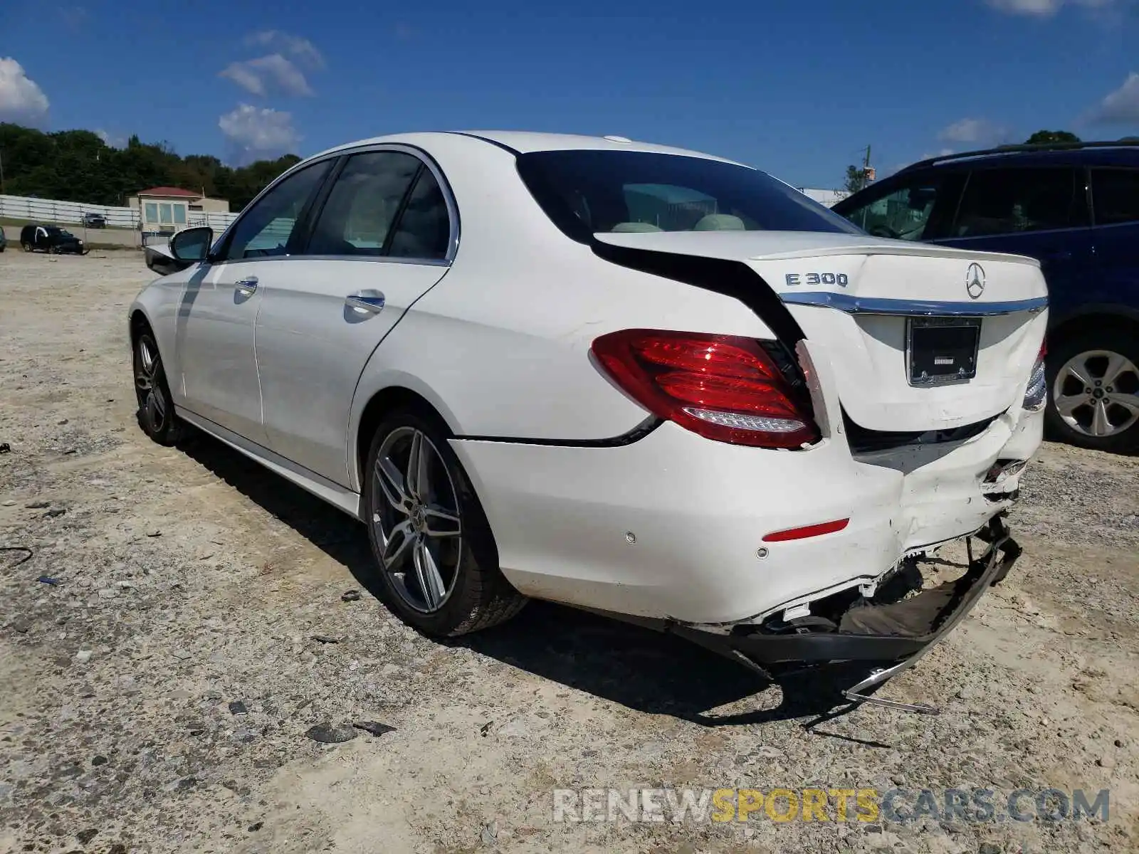 3 Photograph of a damaged car WDDZF4JBXKA495632 MERCEDES-BENZ E-CLASS 2019