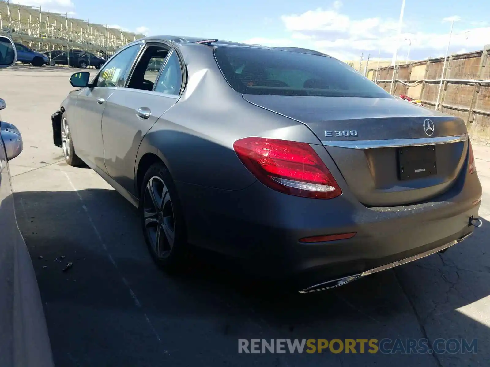 3 Photograph of a damaged car WDDZF4JBXKA513353 MERCEDES-BENZ E CLASS 2019