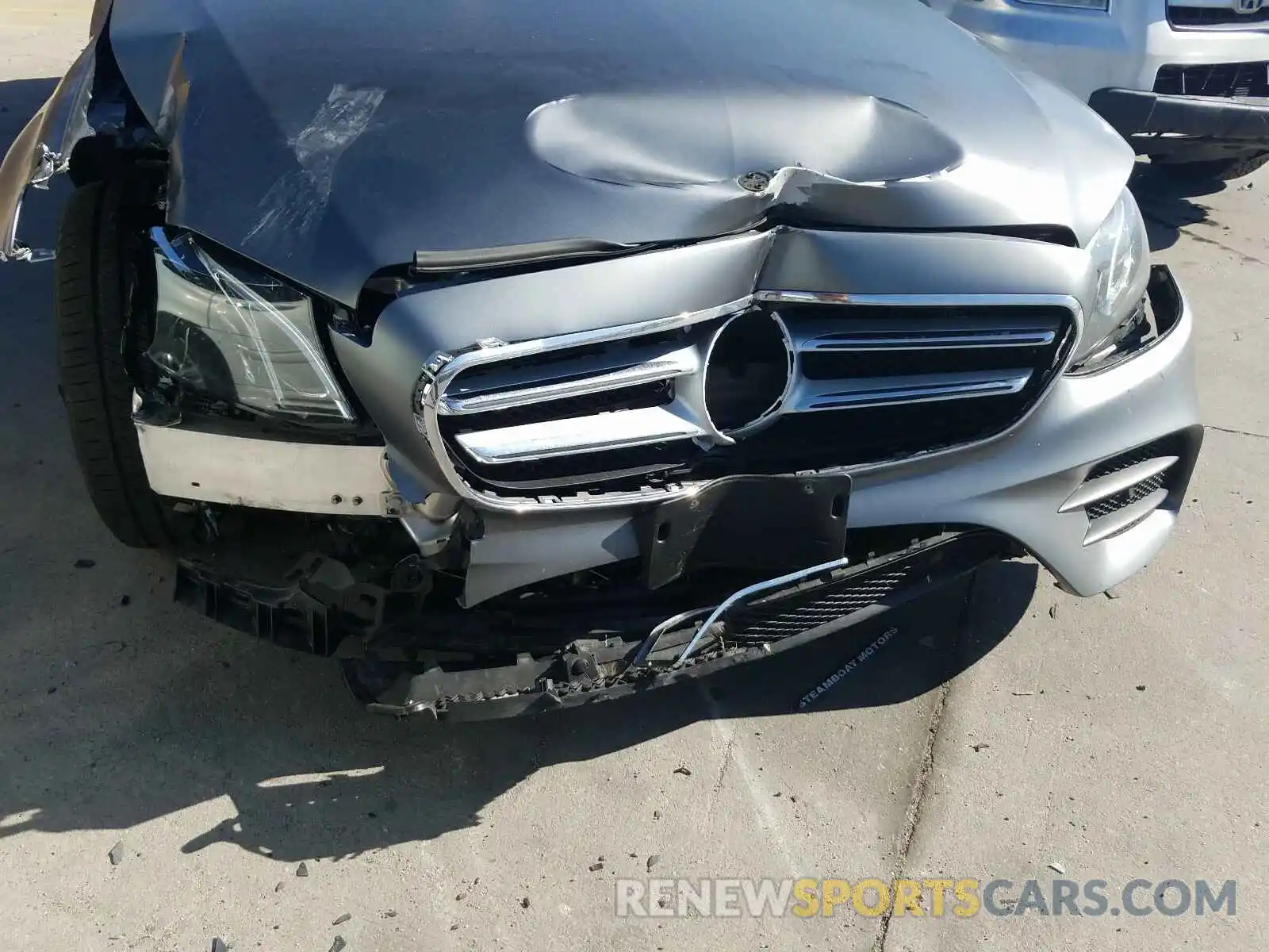 9 Photograph of a damaged car WDDZF4JBXKA513353 MERCEDES-BENZ E CLASS 2019