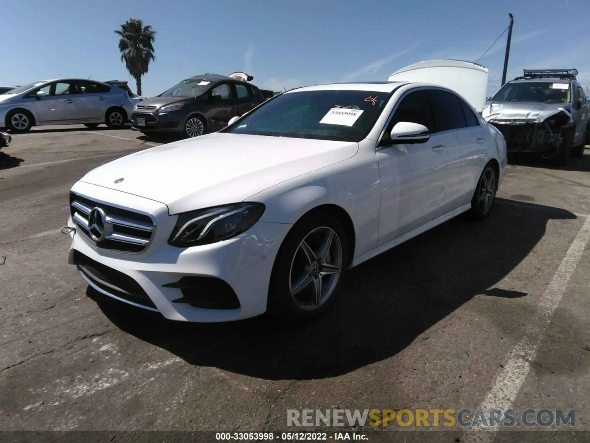 2 Photograph of a damaged car WDDZF4JBXKA515877 MERCEDES-BENZ E-CLASS 2019