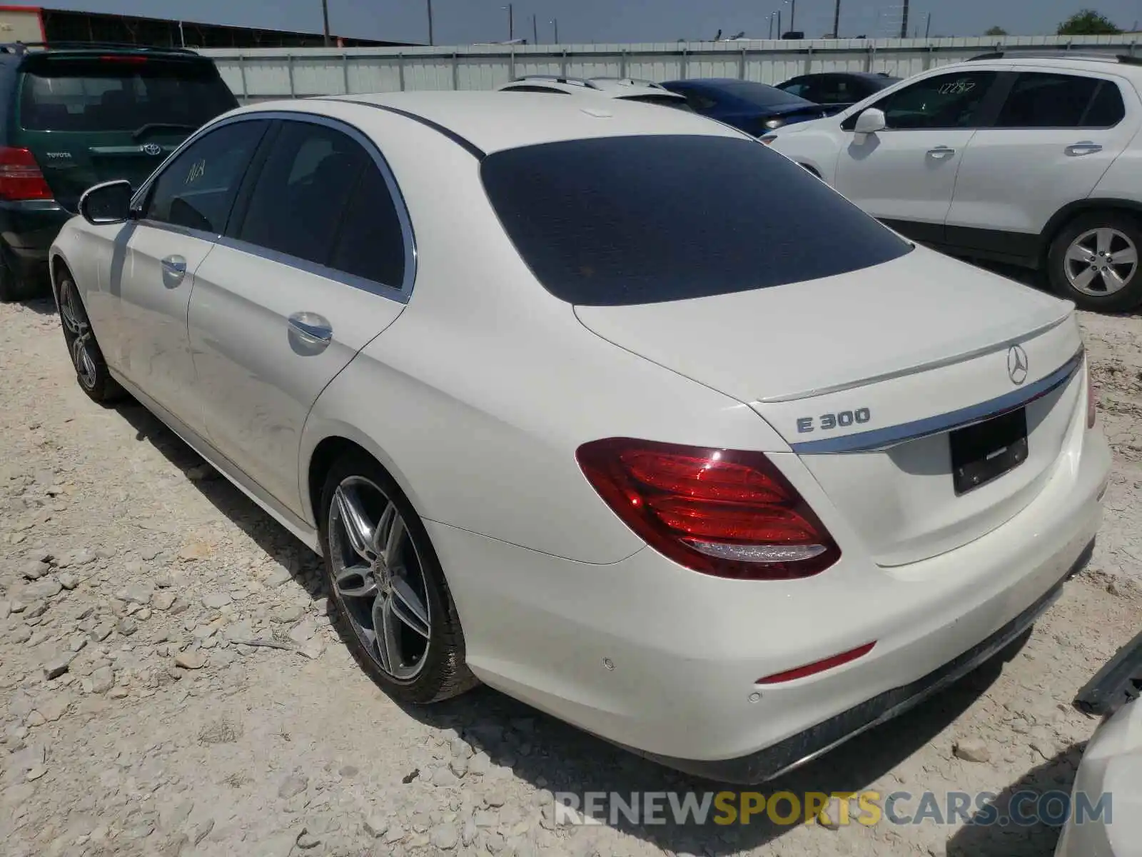 3 Фотография поврежденного автомобиля WDDZF4JBXKA563539 MERCEDES-BENZ E CLASS 2019