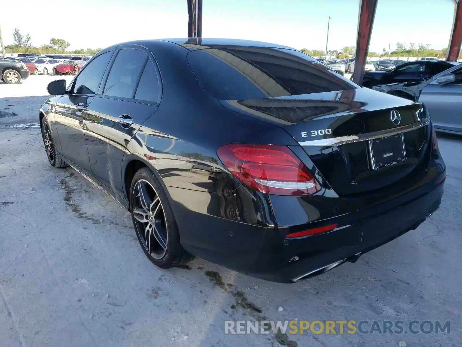 3 Photograph of a damaged car WDDZF4JBXKA601934 MERCEDES-BENZ E CLASS 2019