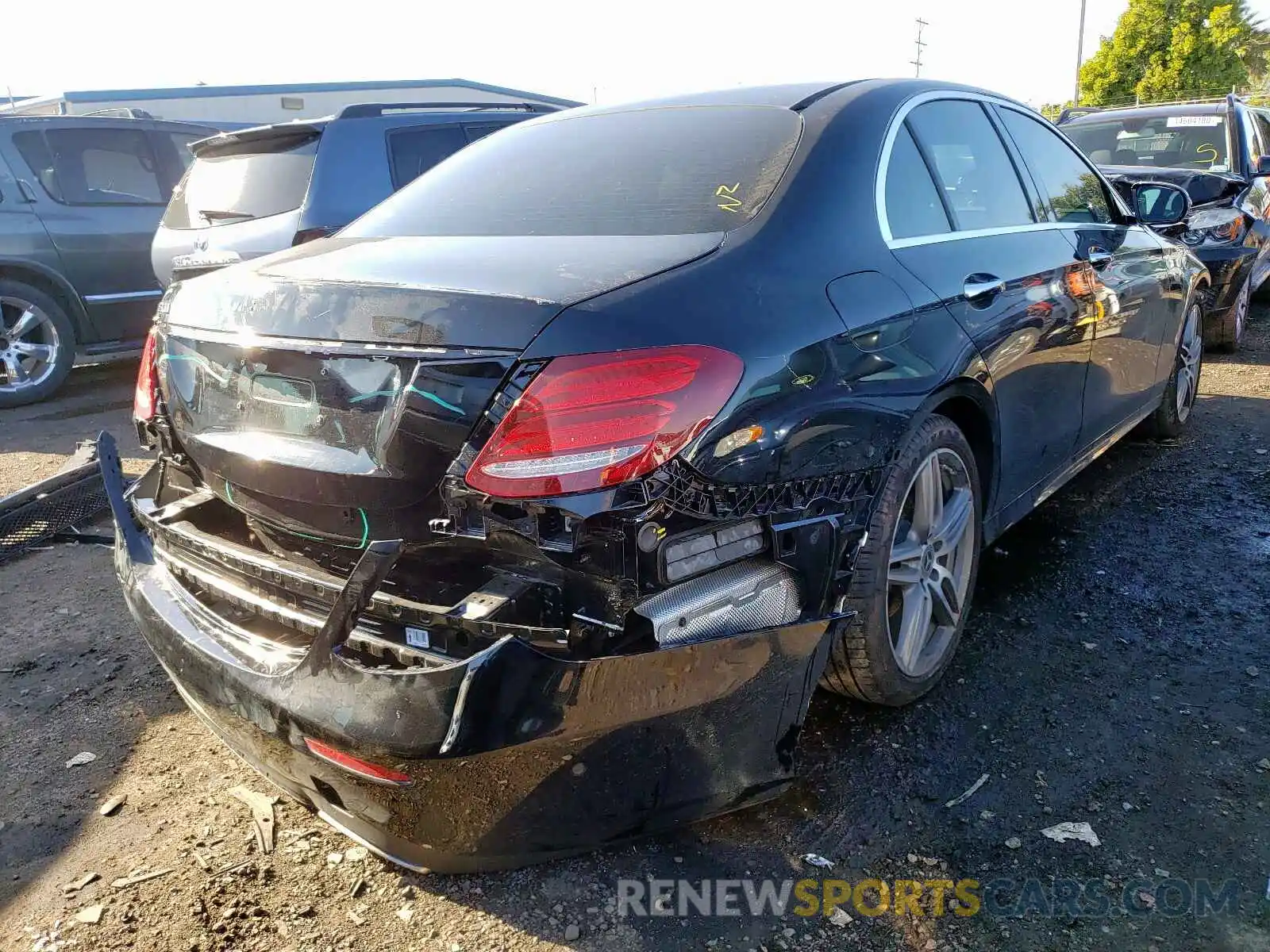 4 Фотография поврежденного автомобиля WDDZF4JBXKA605630 MERCEDES-BENZ E CLASS 2019