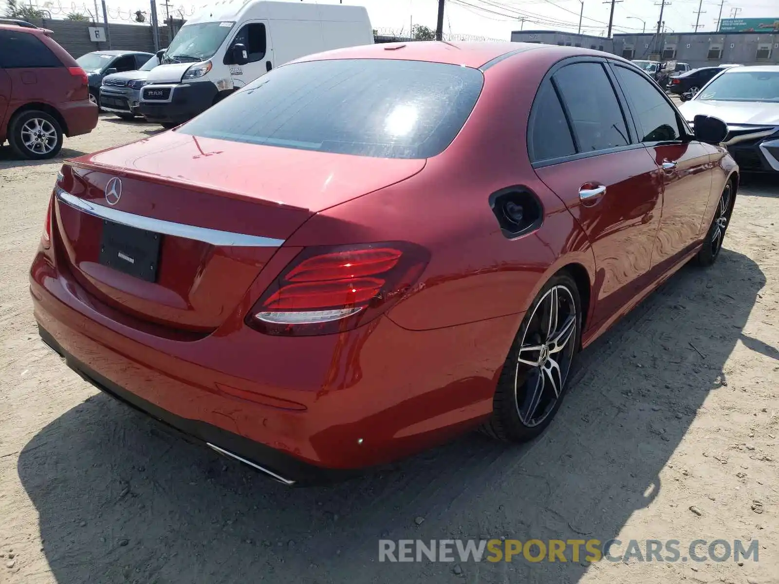 4 Photograph of a damaged car WDDZF4JBXKA623304 MERCEDES-BENZ E-CLASS 2019