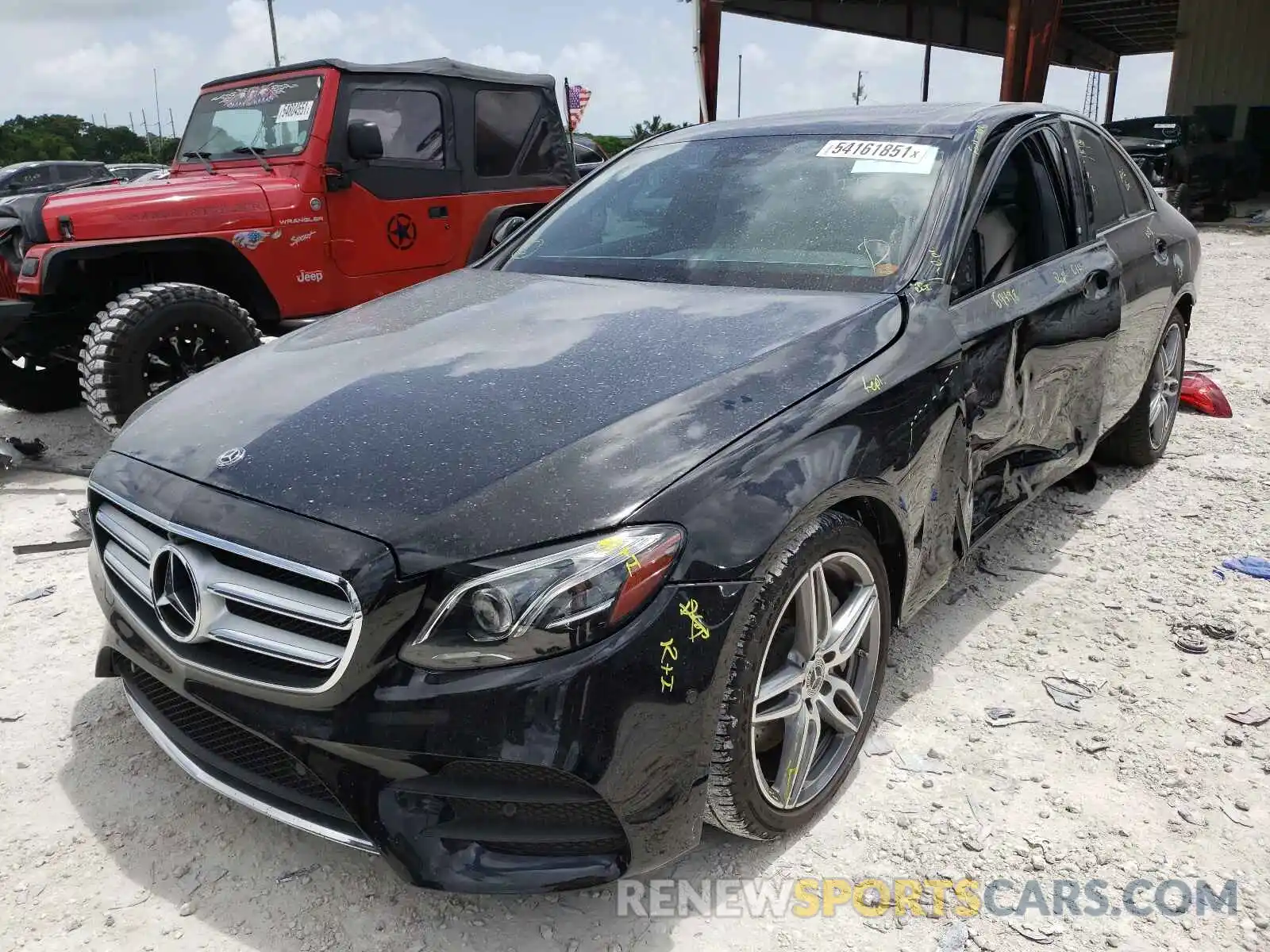 2 Photograph of a damaged car WDDZF4JBXKA626042 MERCEDES-BENZ E-CLASS 2019